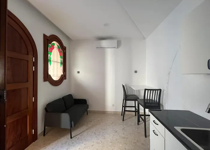 One-bedroom Maisonette Apartment *